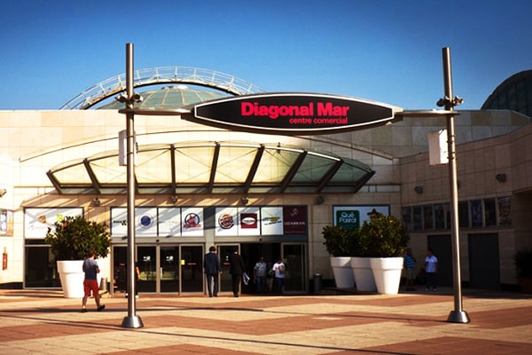 Diagonal Mar shopping mall interior