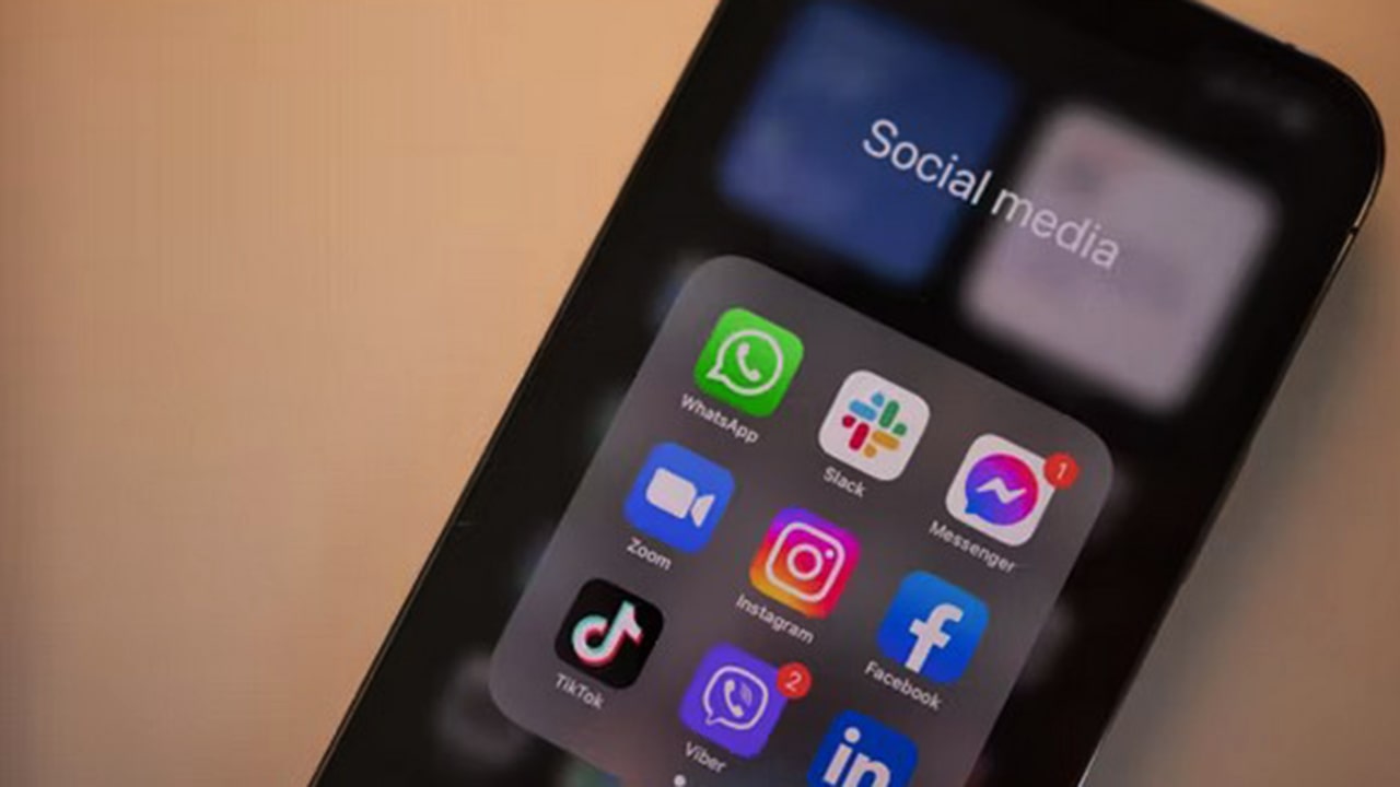 Social media marketing concept with icons for social media marketing barcelona